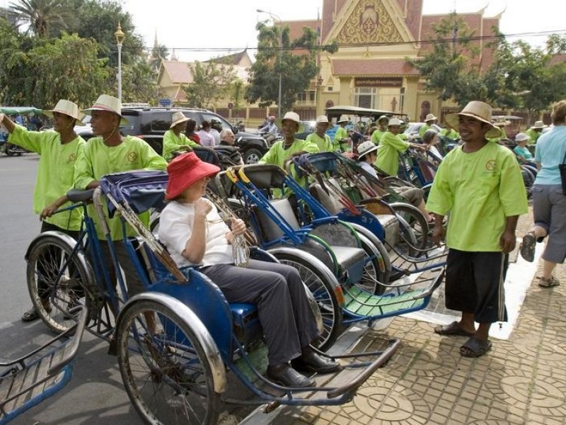 how many travel agency in cambodia